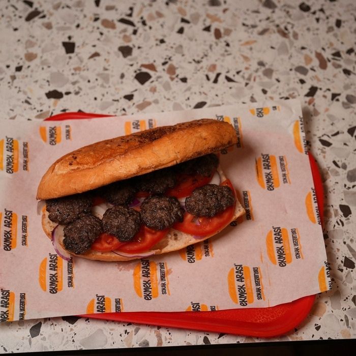 Ekmek Arası Muğla Köfte